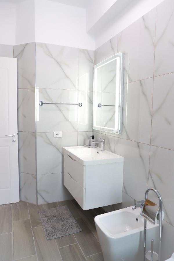 Olimpia Inn Берат Екстериор снимка